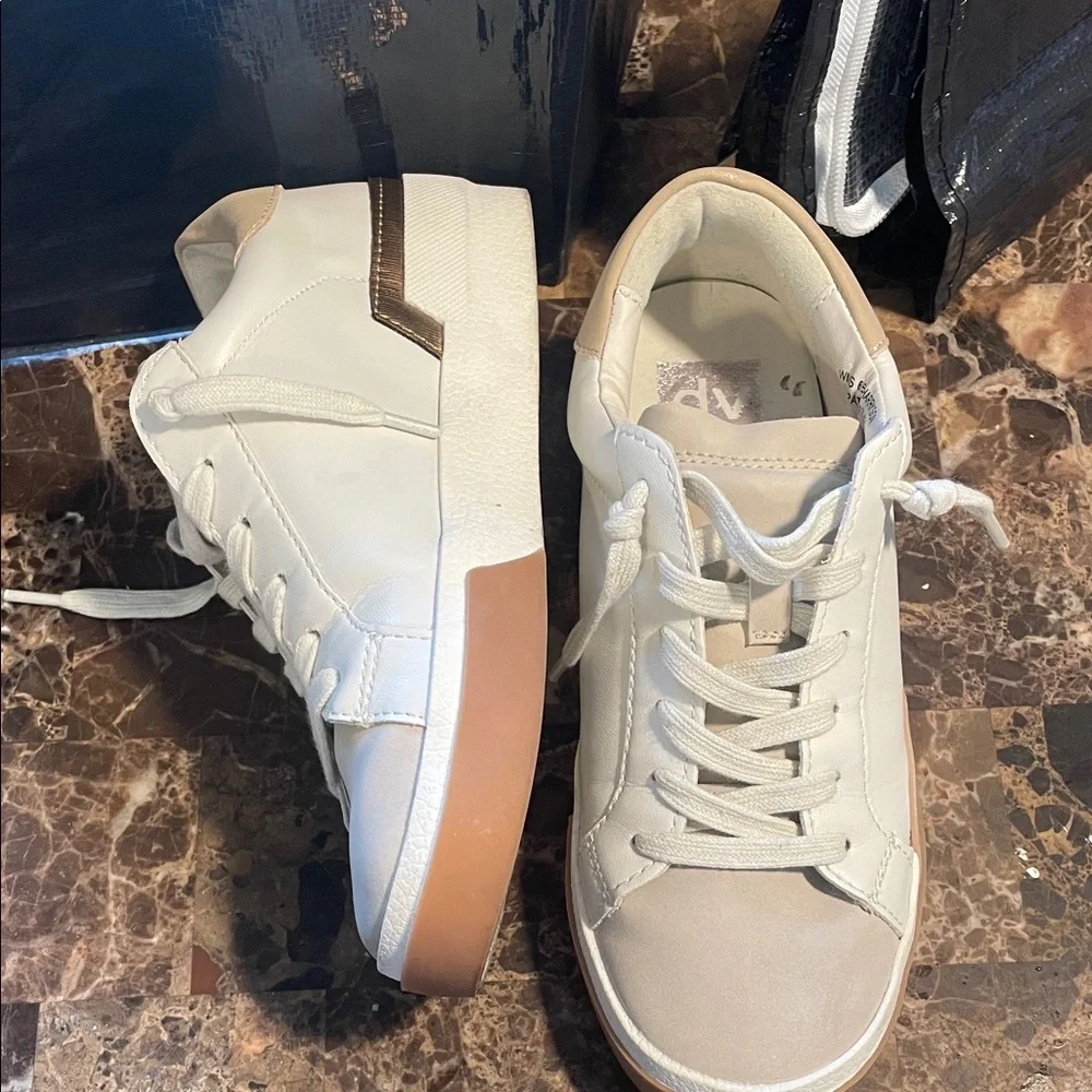 Dolce Vita Cream and Tan Sneakers - Picture 3 of 9